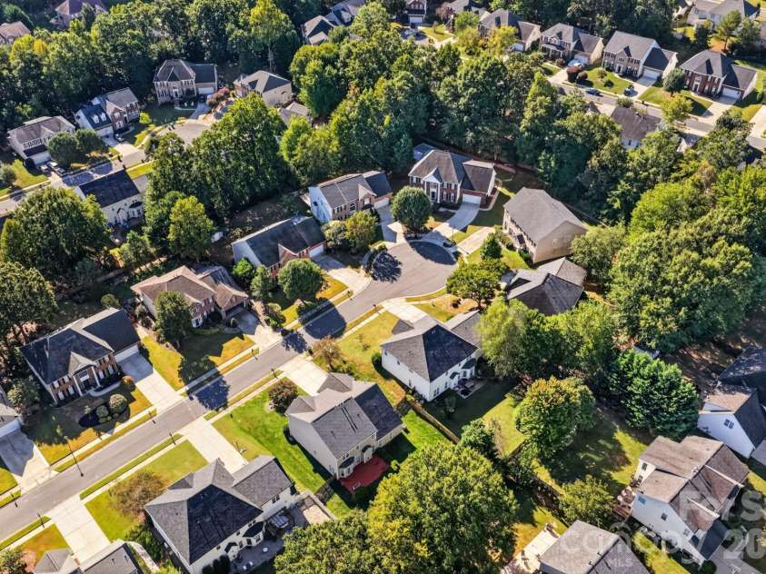 2502 Sandy Ridge Lane, Matthews, NC 28105.  MLS# CAR4430552, YatesRealty ID 54246. 