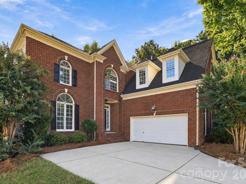 3439 Twelve Oaks Place, Charlotte, NC 28270.  MLS# CAR4423382, YatesRealty ID 54247. 