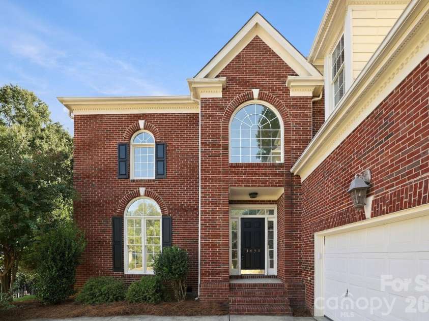 3439 Twelve Oaks Place, Charlotte, NC 28270.  MLS# CAR4423382, YatesRealty ID 54247. 