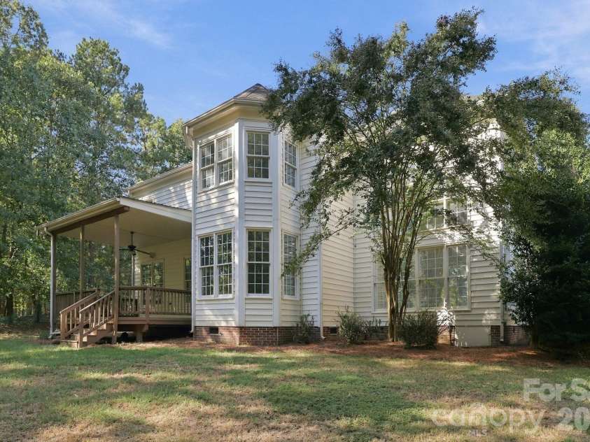 3439 Twelve Oaks Place, Charlotte, NC 28270.  MLS# CAR4423382, YatesRealty ID 54247. 