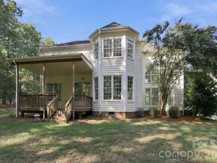 3439 Twelve Oaks Place, Charlotte, NC 28270.  MLS# CAR4423382, YatesRealty ID 54247. 