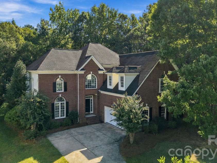 3439 Twelve Oaks Place, Charlotte, NC 28270.  MLS# CAR4423382, YatesRealty ID 54247. 