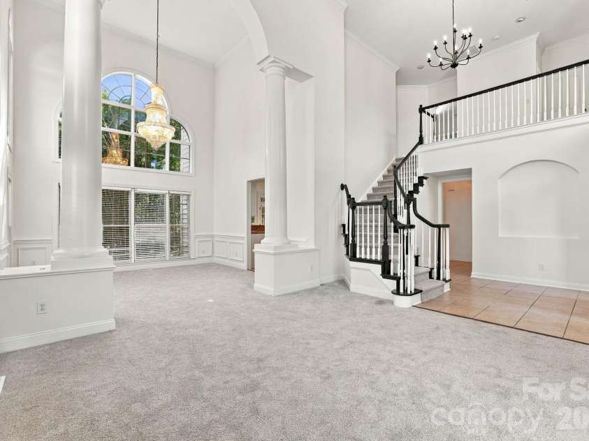 3439 Twelve Oaks Place, Charlotte, NC 28270.  MLS# CAR4423382, YatesRealty ID 54247. Formal Living and Dining