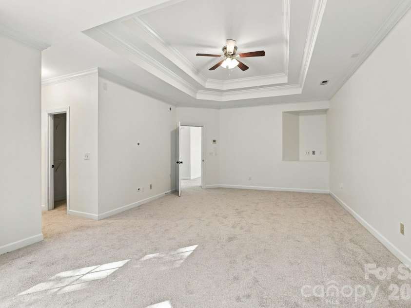 3439 Twelve Oaks Place, Charlotte, NC 28270.  MLS# CAR4423382, YatesRealty ID 54247. Primary Bedroom