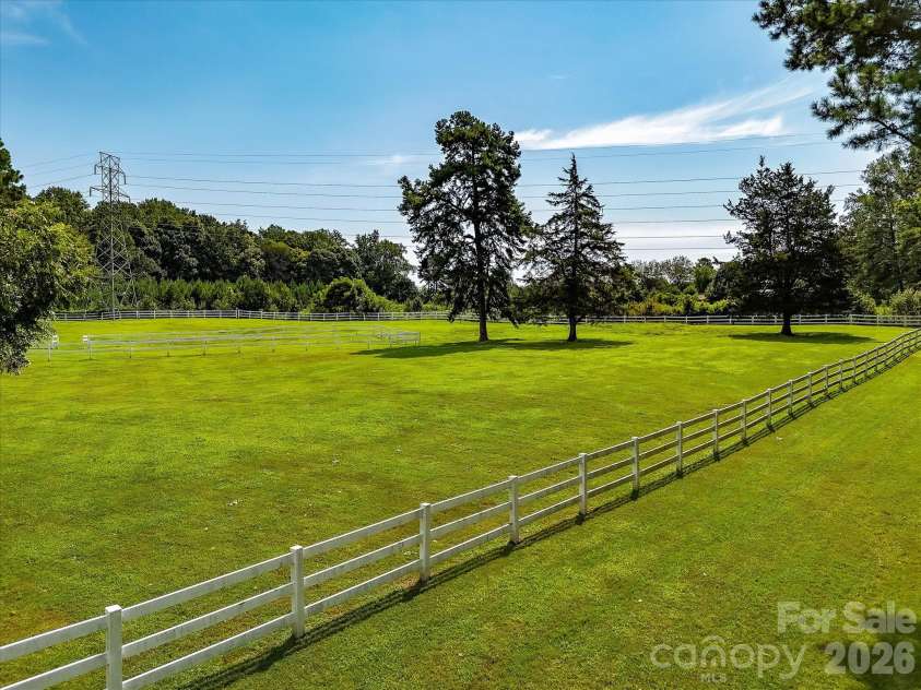 11215 Idlewild Road, Mint Hill, NC 28105.  MLS# CAR4426844, YatesRealty ID 54248. 