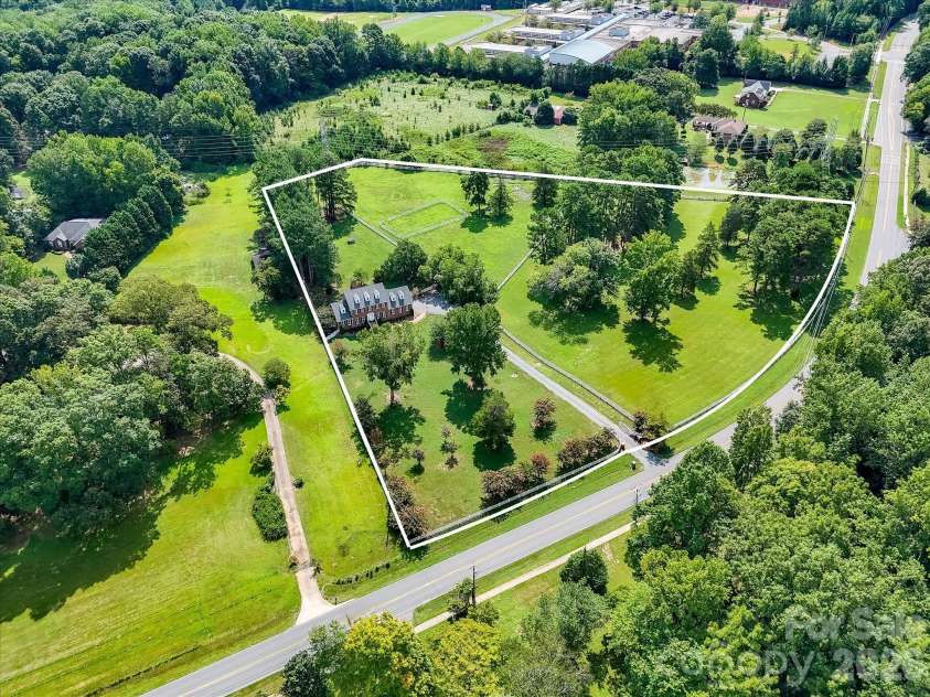 11215 Idlewild Road, Mint Hill, NC 28105.  MLS# CAR4426844, YatesRealty ID 54248. 