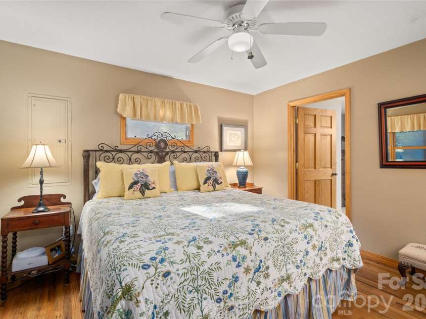28 Froggy Bottom Trail, Canton, NC 28716.  MLS# CAR4429892, YatesRealty ID 54250. 