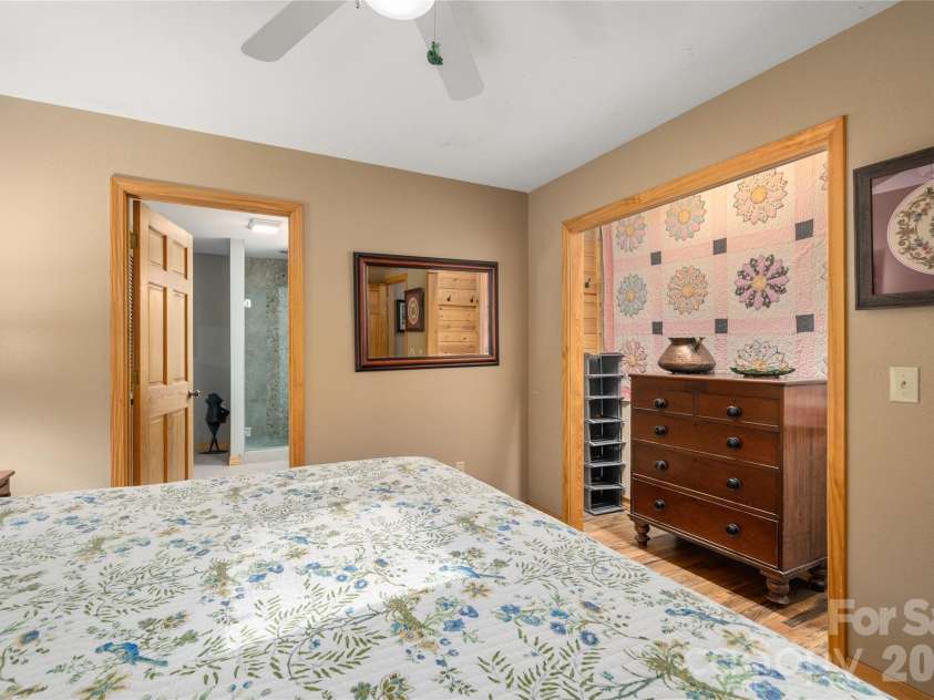 28 Froggy Bottom Trail, Canton, NC 28716.  MLS# CAR4429892, YatesRealty ID 54250. 