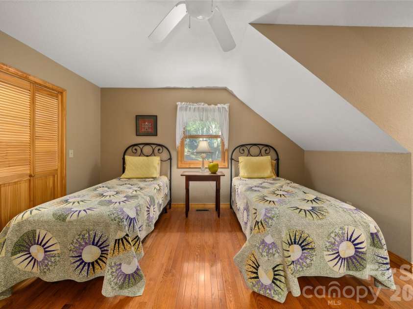 28 Froggy Bottom Trail, Canton, NC 28716.  MLS# CAR4429892, YatesRealty ID 54250. 