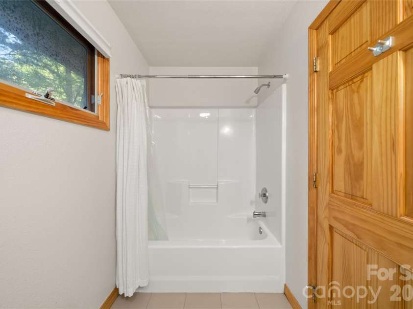 28 Froggy Bottom Trail, Canton, NC 28716.  MLS# CAR4429892, YatesRealty ID 54250. 