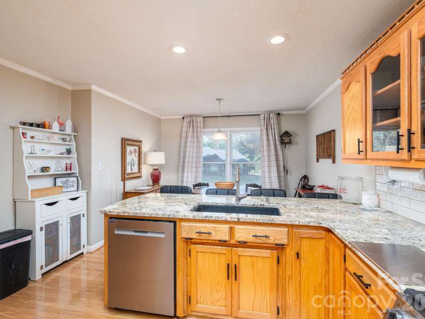102 Moore Street, Lincolnton, NC 28092.  MLS# CAR4428464, YatesRealty ID 54251. 