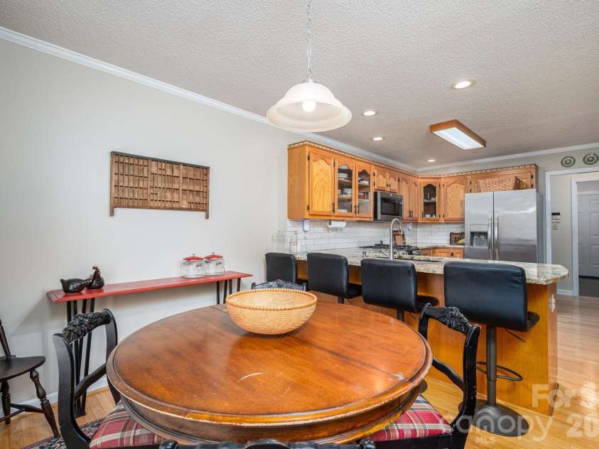 102 Moore Street, Lincolnton, NC 28092.  MLS# CAR4428464, YatesRealty ID 54251. 