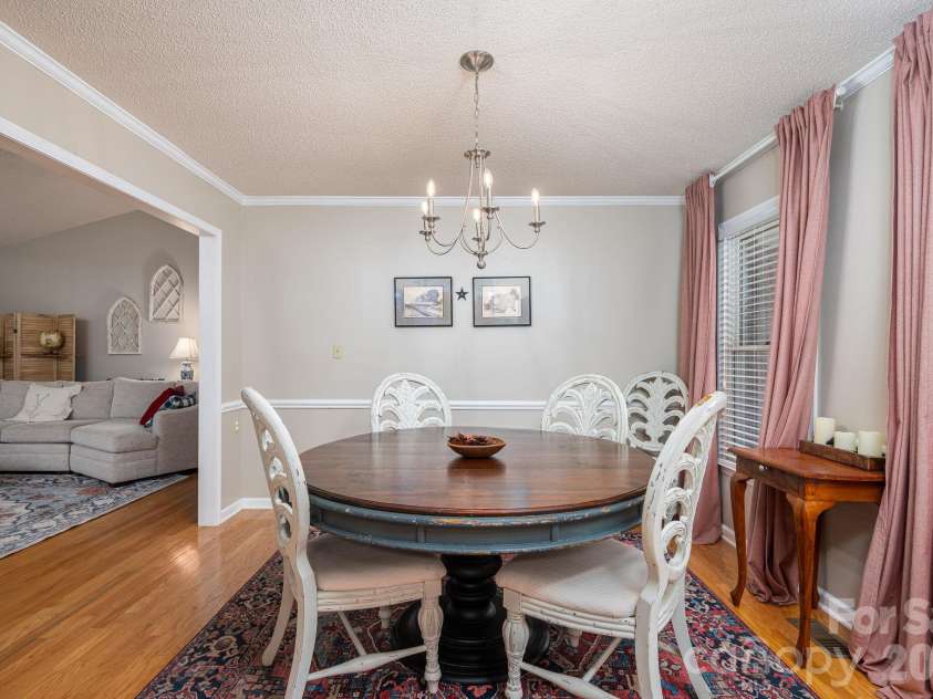 102 Moore Street, Lincolnton, NC 28092.  MLS# CAR4428464, YatesRealty ID 54251. 