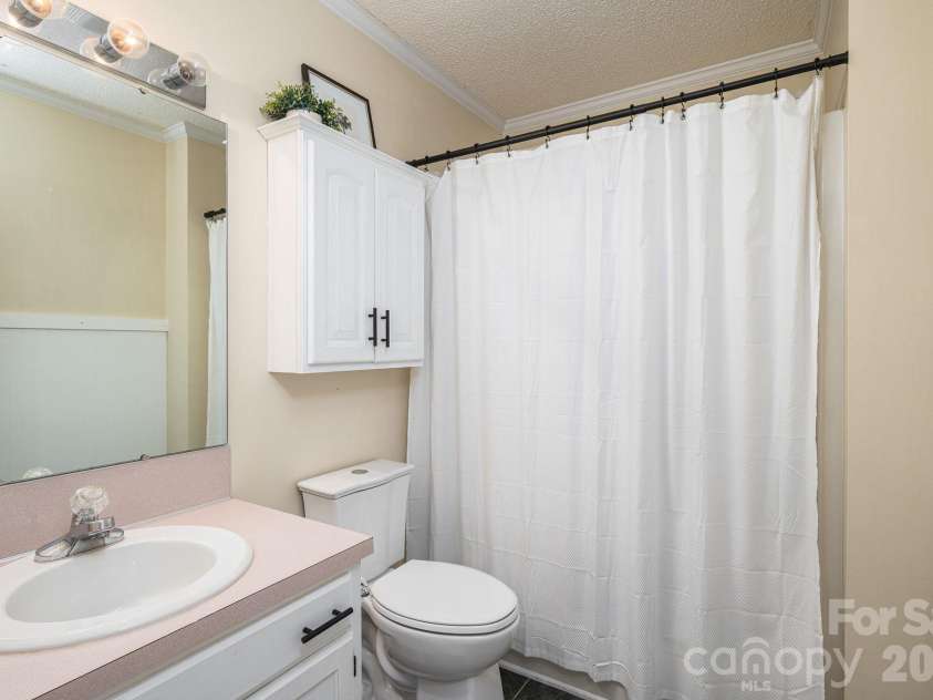 102 Moore Street, Lincolnton, NC 28092.  MLS# CAR4428464, YatesRealty ID 54251. 