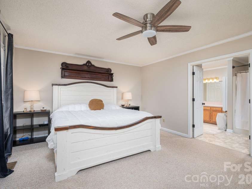 102 Moore Street, Lincolnton, NC 28092.  MLS# CAR4428464, YatesRealty ID 54251. 