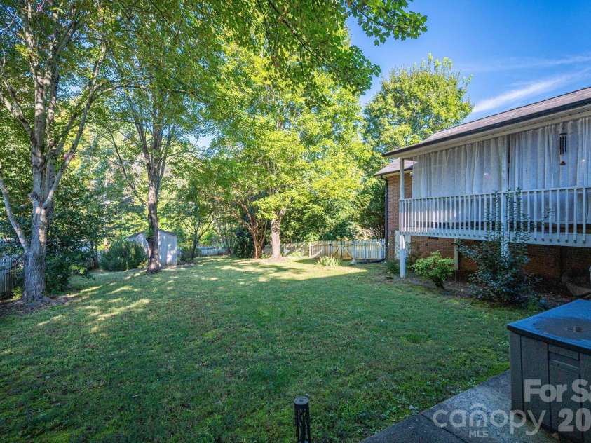 102 Moore Street, Lincolnton, NC 28092.  MLS# CAR4428464, YatesRealty ID 54251. 