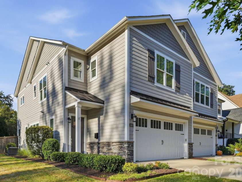 1303 Cortland Road, Charlotte, NC 28209.  MLS# CAR4430140, YatesRealty ID 54252. Welcome home!