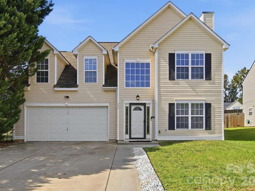 623 Finborough Court, Charlotte, NC 28214.  MLS# CAR4430709, YatesRealty ID 54254. 