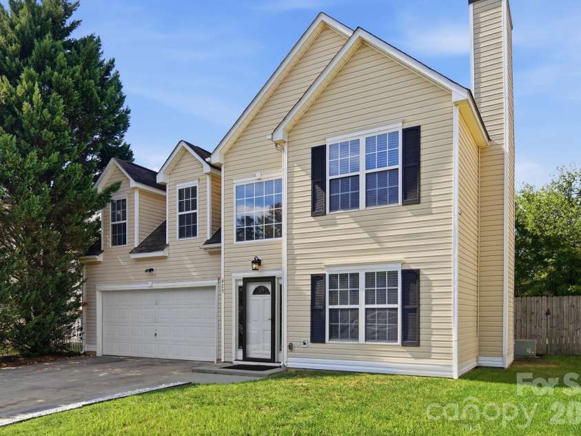 623 Finborough Court, Charlotte, NC 28214.  MLS# CAR4430709, YatesRealty ID 54254. 
