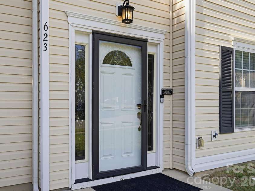 623 Finborough Court, Charlotte, NC 28214.  MLS# CAR4430709, YatesRealty ID 54254. 