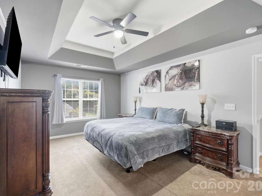 623 Finborough Court, Charlotte, NC 28214.  MLS# CAR4430709, YatesRealty ID 54254. 