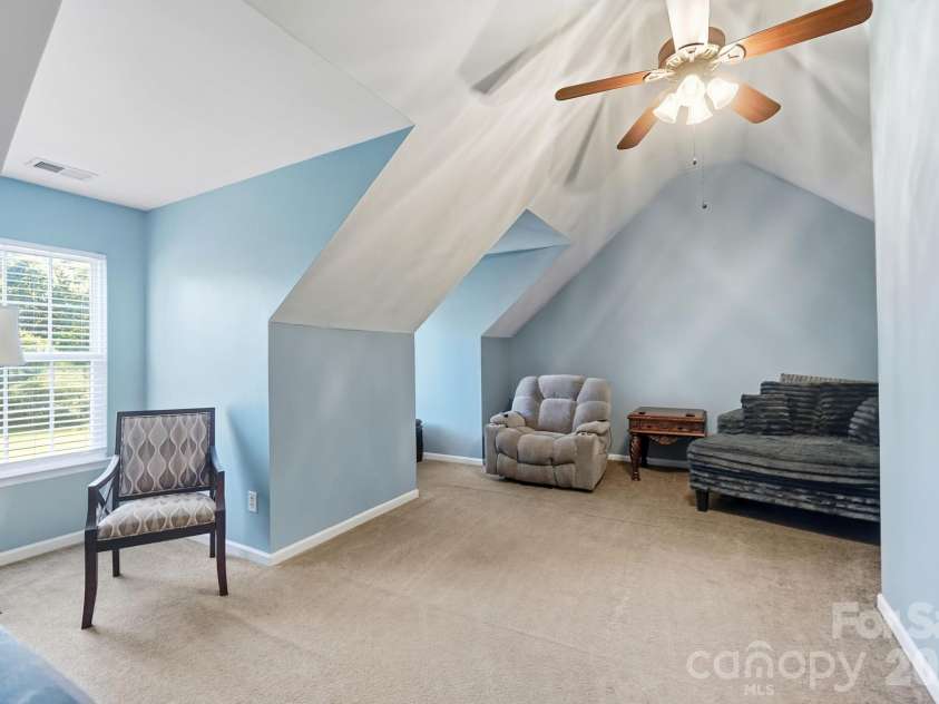 623 Finborough Court, Charlotte, NC 28214.  MLS# CAR4430709, YatesRealty ID 54254. 