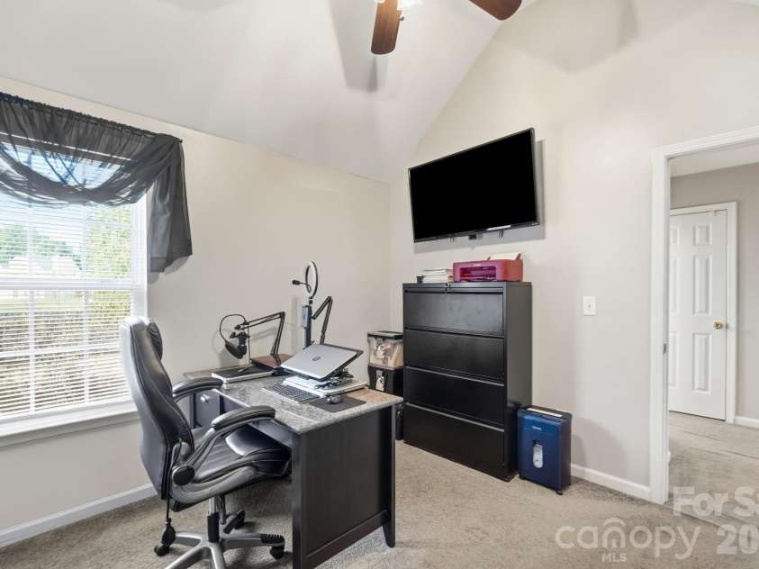 623 Finborough Court, Charlotte, NC 28214.  MLS# CAR4430709, YatesRealty ID 54254. 