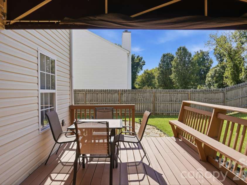 623 Finborough Court, Charlotte, NC 28214.  MLS# CAR4430709, YatesRealty ID 54254. 
