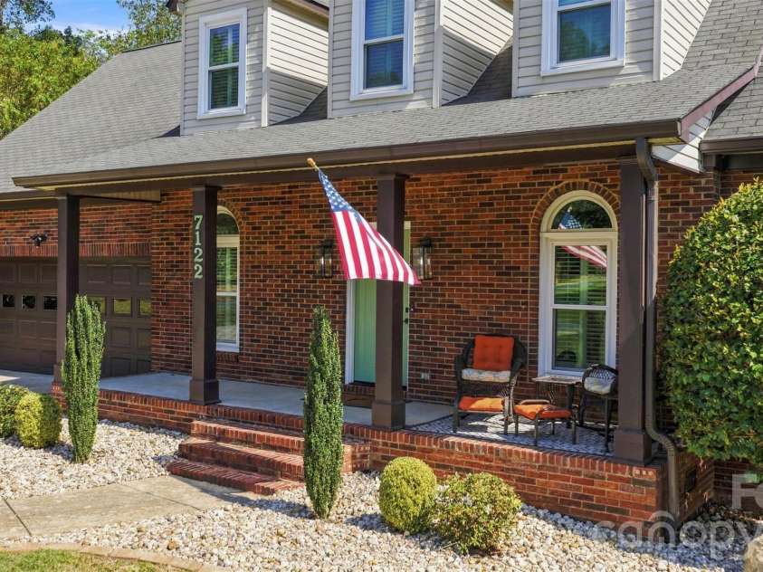 7122 Rothmore Street, Charlotte, NC 28215.  MLS# CAR4430685, YatesRealty ID 54257. 