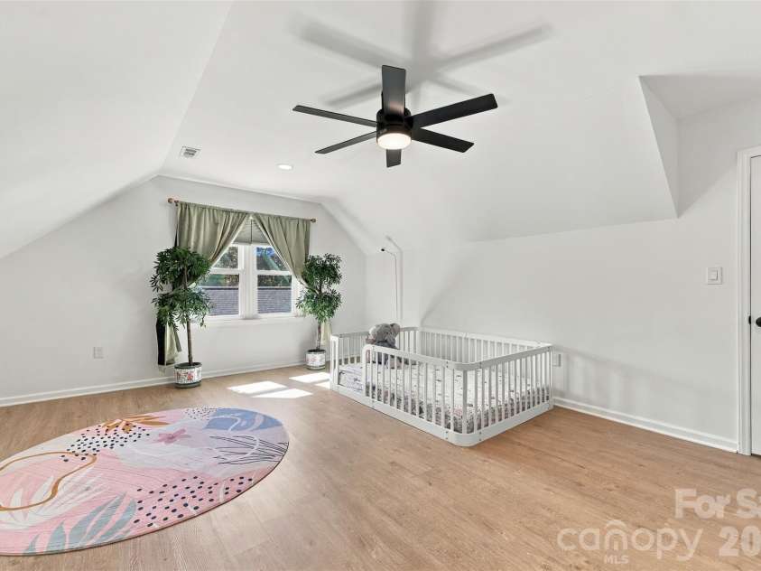 7122 Rothmore Street, Charlotte, NC 28215.  MLS# CAR4430685, YatesRealty ID 54257. 