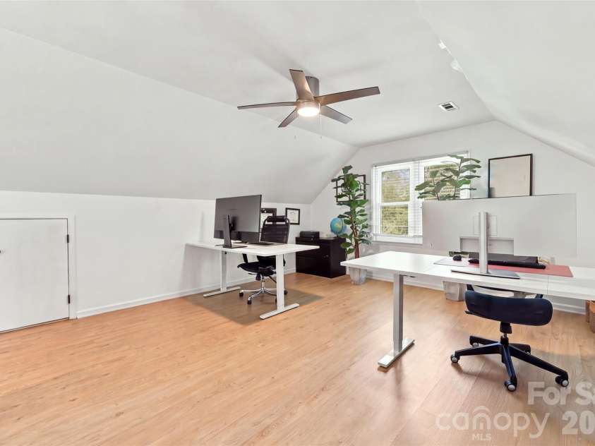 7122 Rothmore Street, Charlotte, NC 28215.  MLS# CAR4430685, YatesRealty ID 54257. 