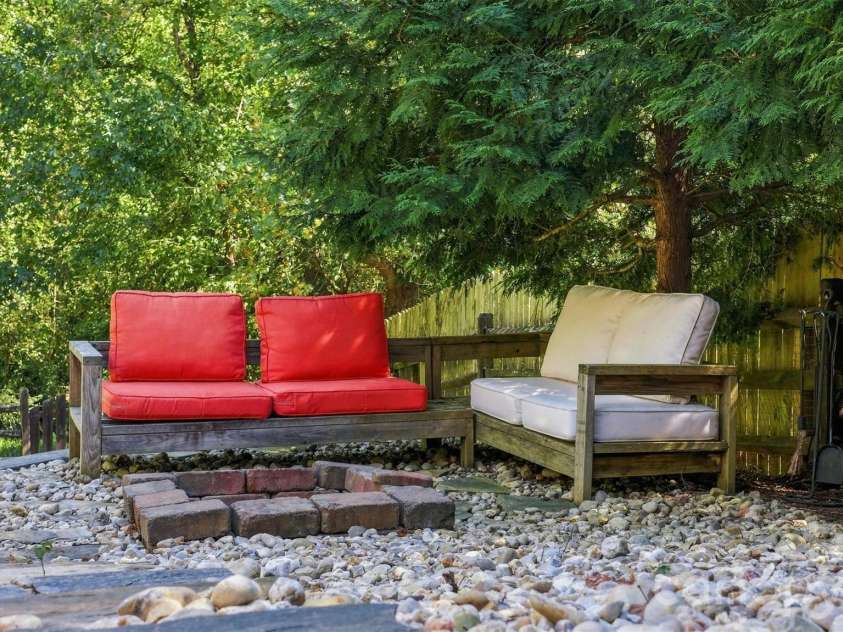 7122 Rothmore Street, Charlotte, NC 28215.  MLS# CAR4430685, YatesRealty ID 54257. 