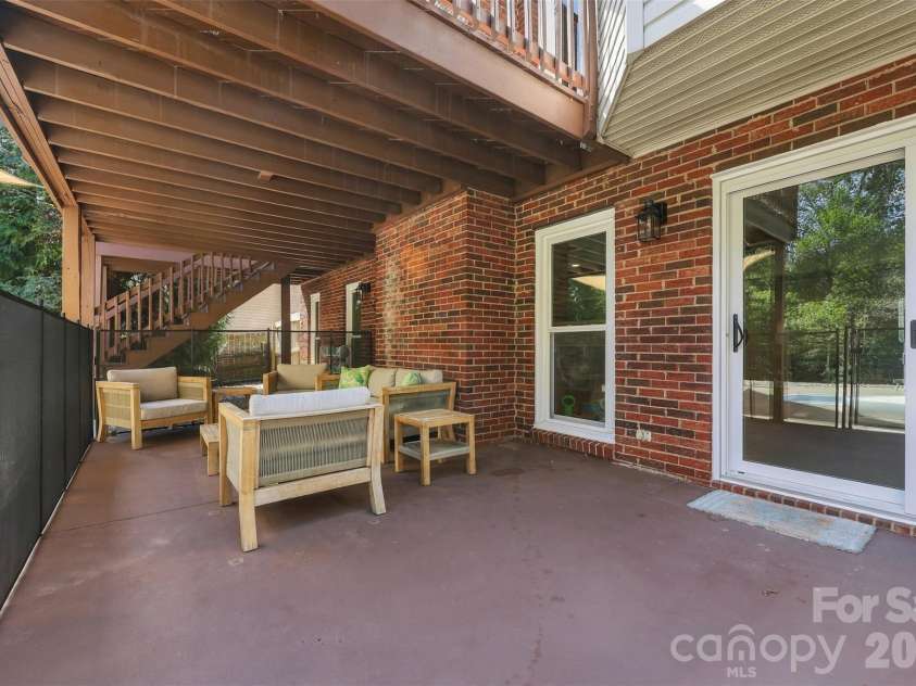 7122 Rothmore Street, Charlotte, NC 28215.  MLS# CAR4430685, YatesRealty ID 54257. 