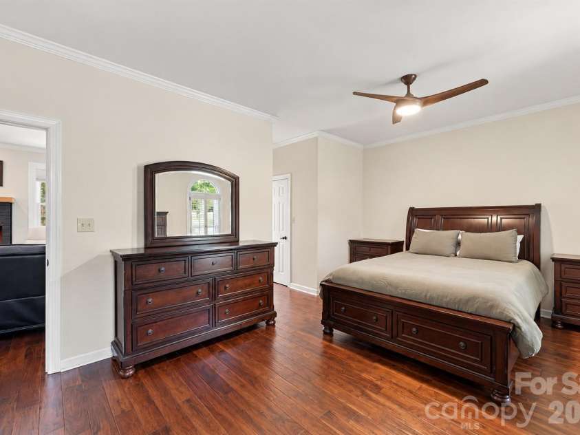 7122 Rothmore Street, Charlotte, NC 28215.  MLS# CAR4430685, YatesRealty ID 54257. 