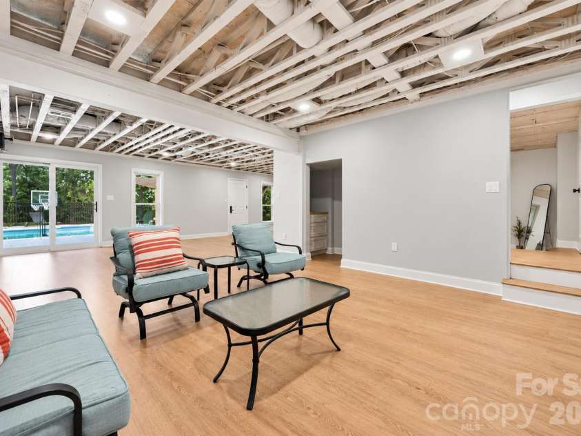 7122 Rothmore Street, Charlotte, NC 28215.  MLS# CAR4430685, YatesRealty ID 54257. 