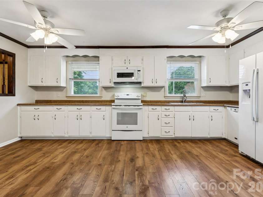 5560 Roberta Road, Harris, NC 28075.  MLS# CAR4430560, YatesRealty ID 54258. 