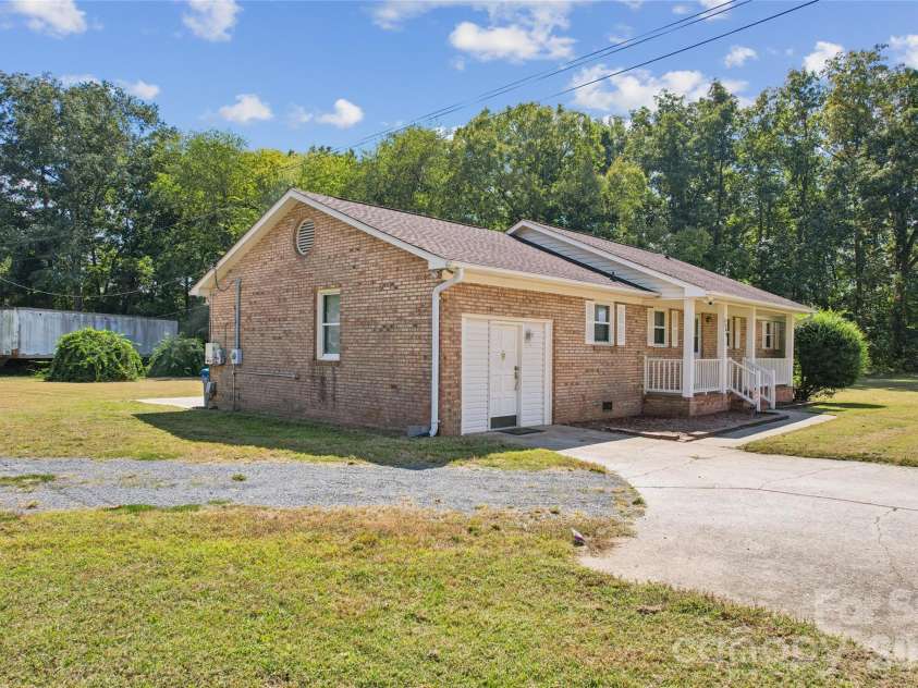 5560 Roberta Road, Harris, NC 28075.  MLS# CAR4430560, YatesRealty ID 54258. 