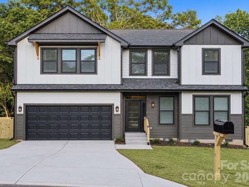 217 Price Street, Mount Holly, NC 28016.  MLS# CAR4430161, YatesRealty ID 54259. 