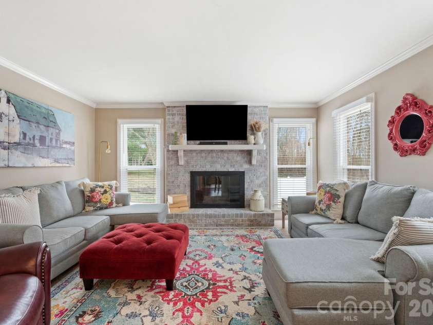 7000 Tramore Lane, Clemmons, NC 27012.  MLS# CAR4430242, YatesRealty ID 54260. 
