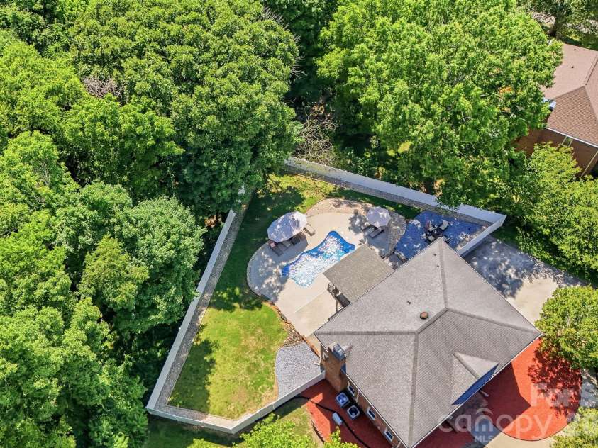 7000 Tramore Lane, Clemmons, NC 27012.  MLS# CAR4430242, YatesRealty ID 54260. 