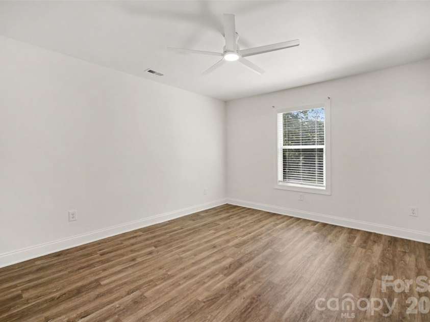 2361 Myrtle Avenue, Gastonia, NC 28052.  MLS# CAR4430220, YatesRealty ID 54263. 