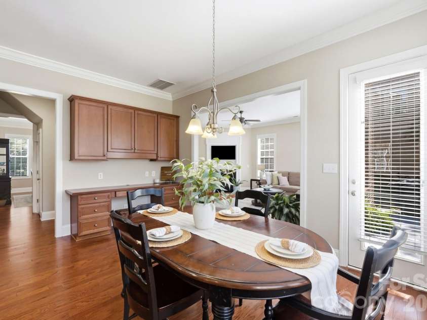 8101 Prescot Glen Parkway, Waxhaw, NC 28173.  MLS# CAR4429946, YatesRealty ID 54264. 