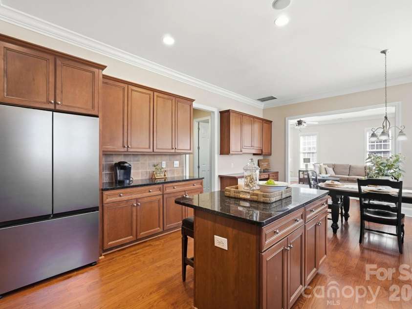8101 Prescot Glen Parkway, Waxhaw, NC 28173.  MLS# CAR4429946, YatesRealty ID 54264. 