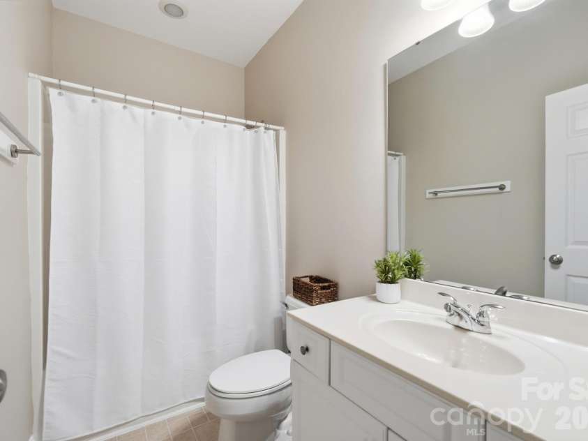 8101 Prescot Glen Parkway, Waxhaw, NC 28173.  MLS# CAR4429946, YatesRealty ID 54264. 