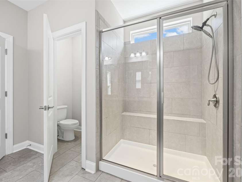 17015 Challory Glen Way, Charlotte, NC 28278.  MLS# CAR4429869, YatesRealty ID 54266. 