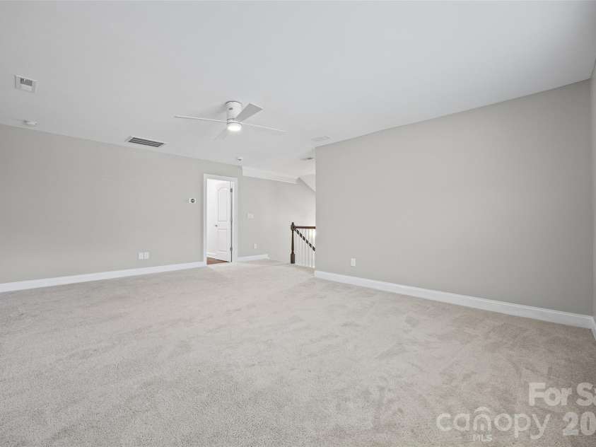 17015 Challory Glen Way, Charlotte, NC 28278.  MLS# CAR4429869, YatesRealty ID 54266. Bonus/Flex space upstairs