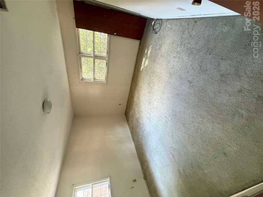 818 McLaughlin Drive, Charlotte, NC 28212.  MLS# CAR4430150, YatesRealty ID 54267. 