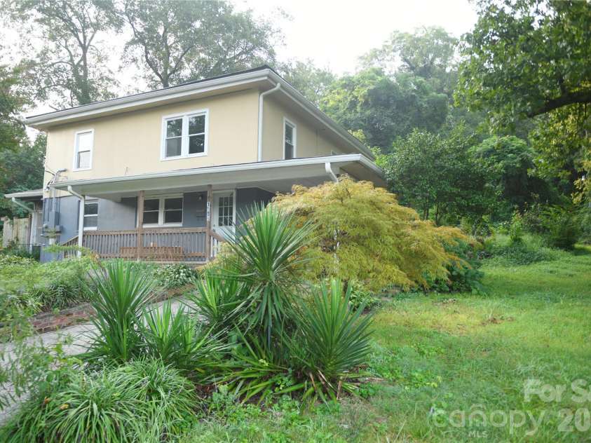 1605 4th Avenue, Gastonia, NC 28052.  MLS# CAR4429758, YatesRealty ID 54268. 