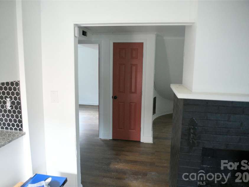 1605 4th Avenue, Gastonia, NC 28052.  MLS# CAR4429758, YatesRealty ID 54268. 