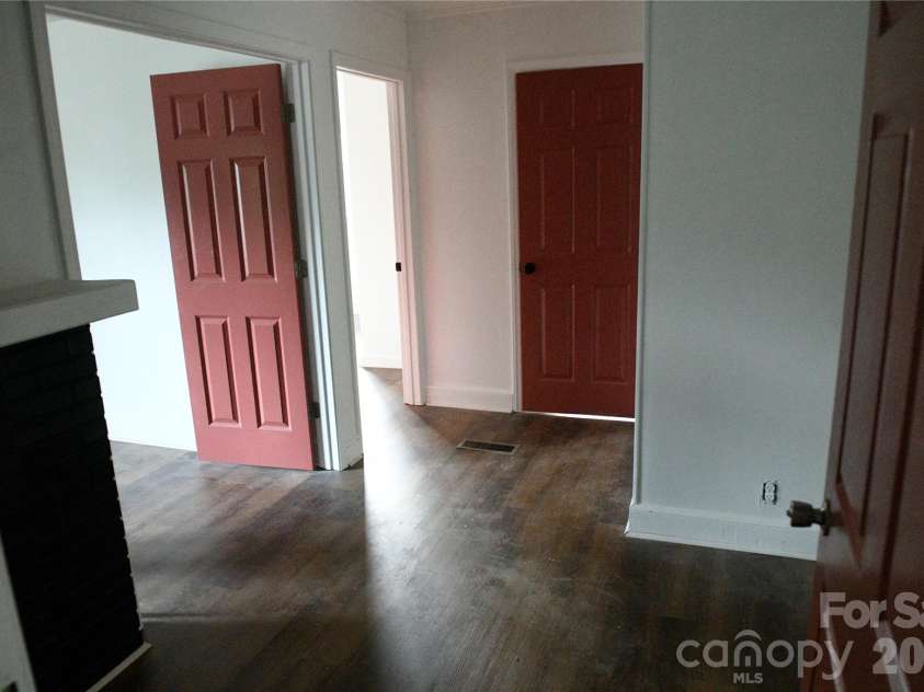 1605 4th Avenue, Gastonia, NC 28052.  MLS# CAR4429758, YatesRealty ID 54268. 